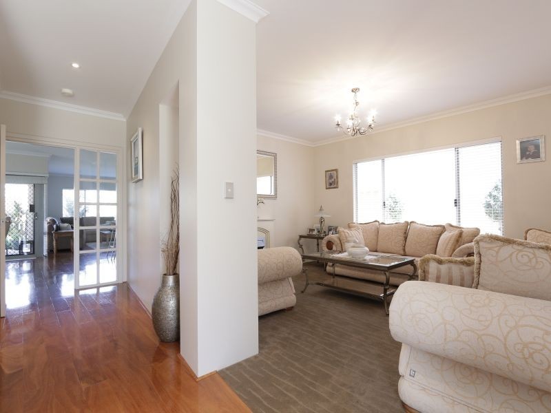 27 Linkwater Pass, Southern River WA 6110