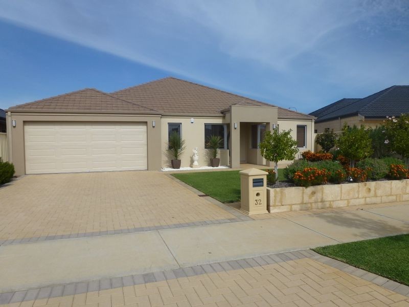 32 Malachite Avenue, Southern River WA 6110