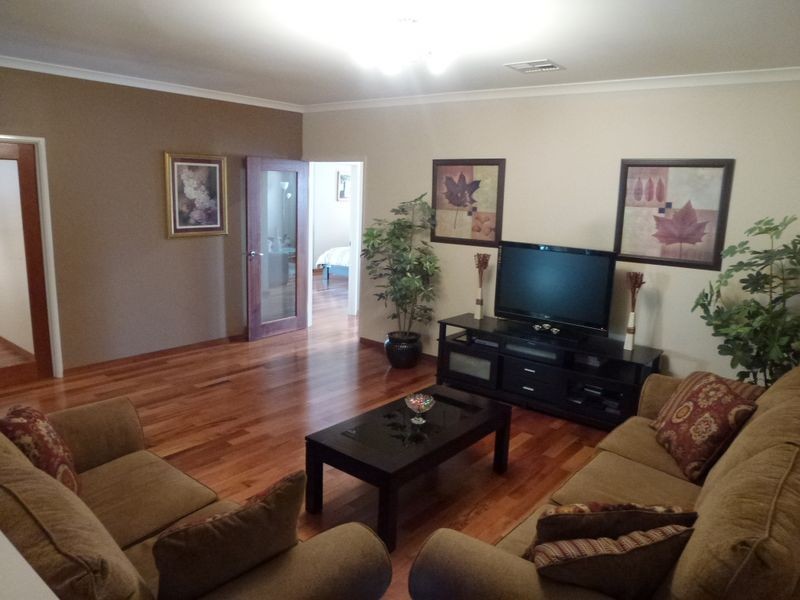 32 Malachite Avenue, Southern River WA 6110