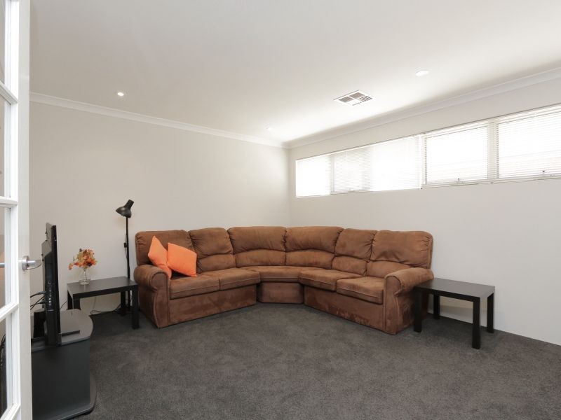 24 Shelduck Bend, Harrisdale WA 6112