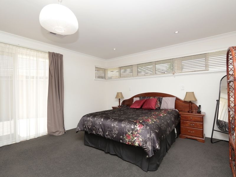 24 Shelduck Bend, Harrisdale WA 6112