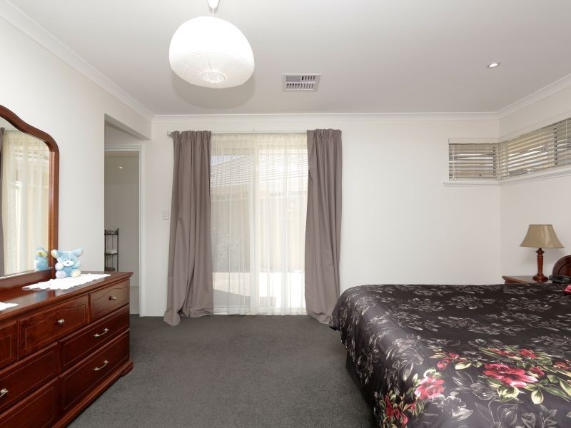 24 Shelduck Bend, Harrisdale WA 6112