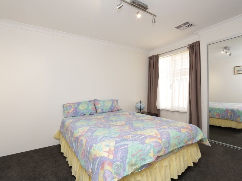 24 Shelduck Bend, Harrisdale WA 6112