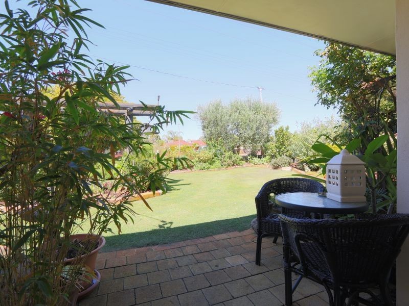 67 Hume Road, Thornlie WA 6108