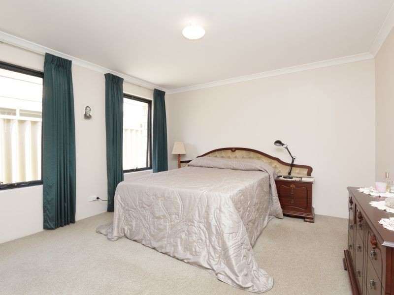 6 Crested Turn, Harrisdale WA 6112