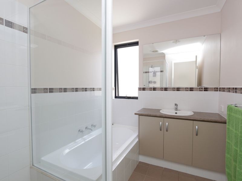 6 Crested Turn, Harrisdale WA 6112