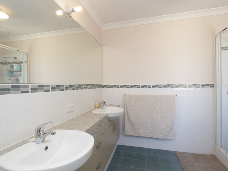 6 Crested Turn, Harrisdale WA 6112