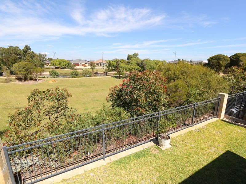 6 Crested Turn, Harrisdale WA 6112