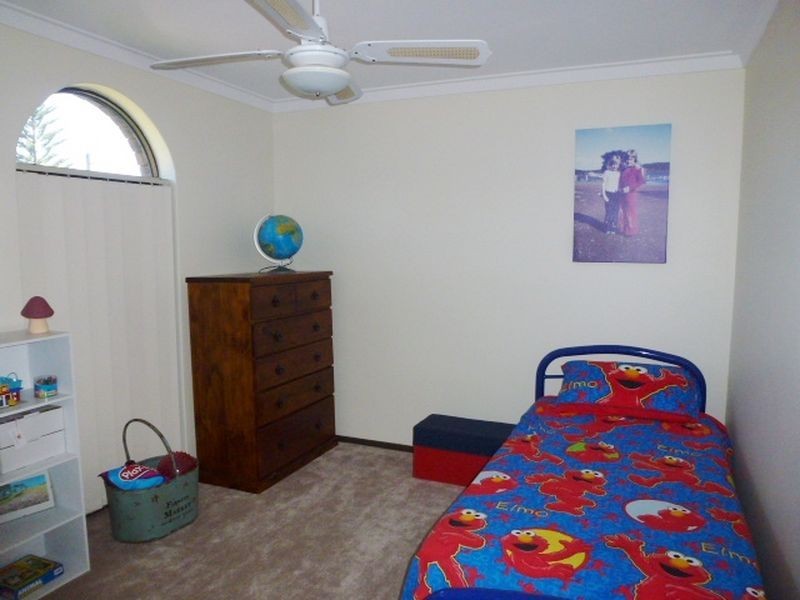 5 Griffith Way, Thornlie WA 6108