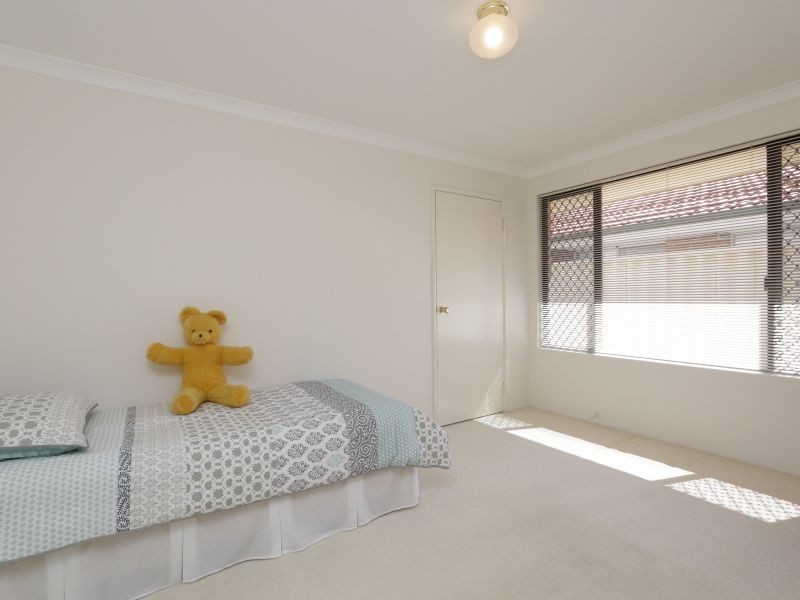 34 Ashridge Turn, Canning Vale WA 6155