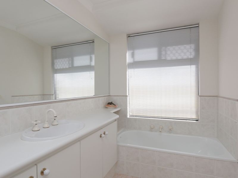 34 Ashridge Turn, Canning Vale WA 6155