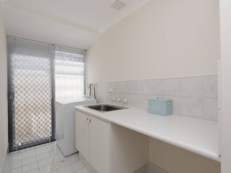 34 Ashridge Turn, Canning Vale WA 6155