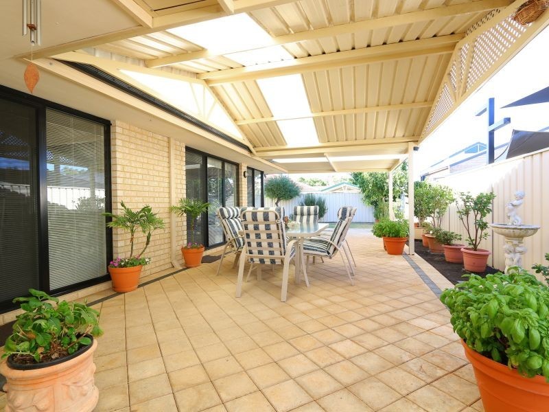 34 Ashridge Turn, Canning Vale WA 6155