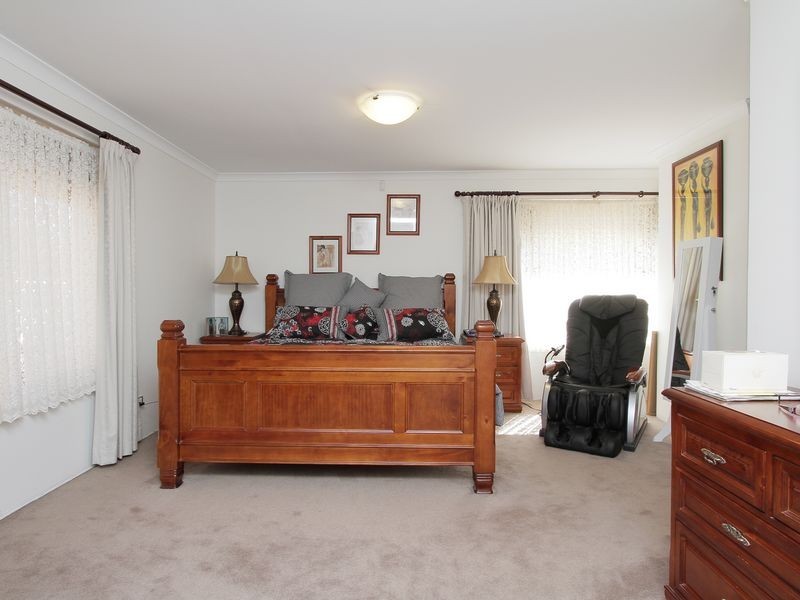 12 Windsor Drive, Gosnells WA 6110