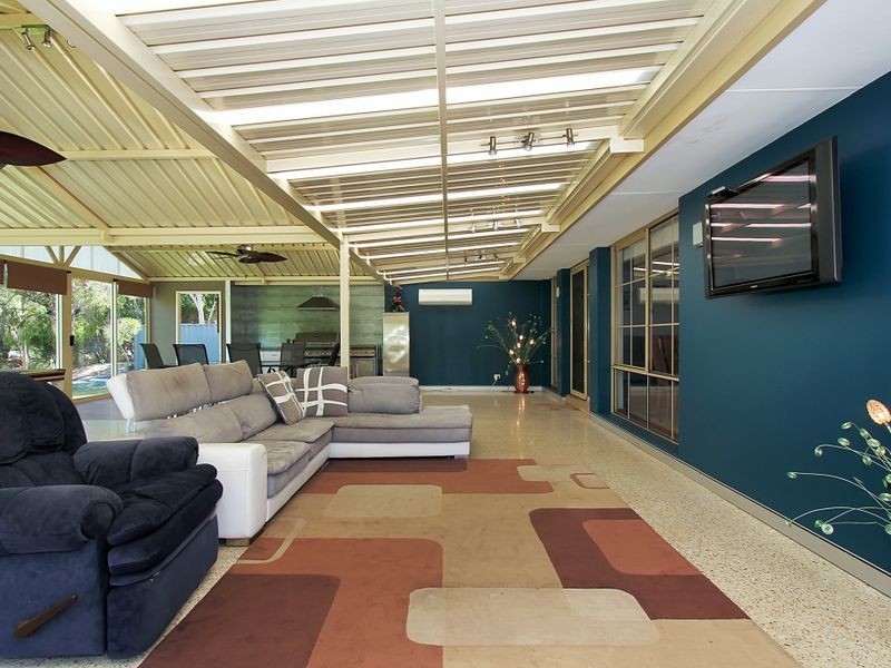23 Livingstone Drive, Canning Vale WA 6155