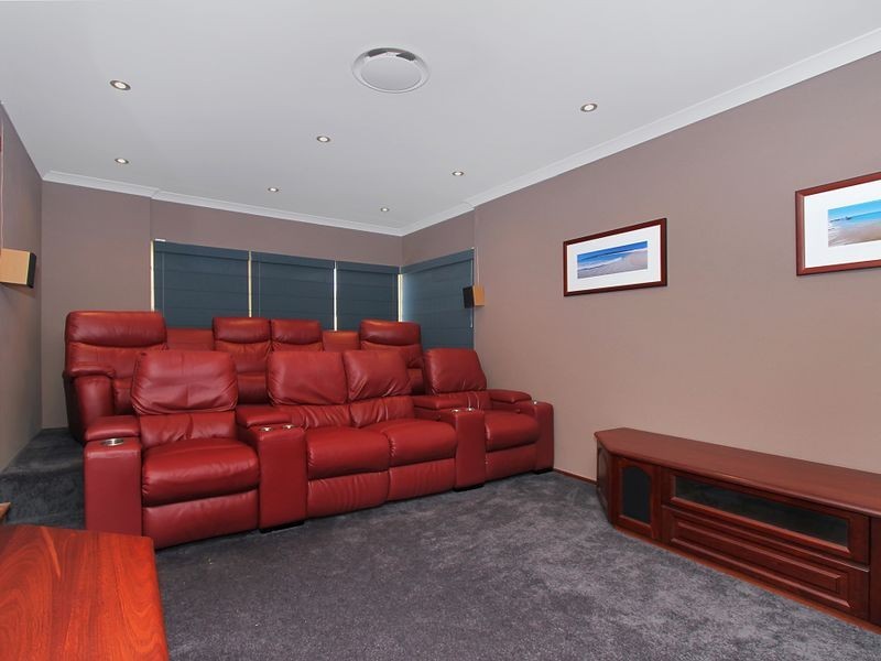 23 Livingstone Drive, Canning Vale WA 6155