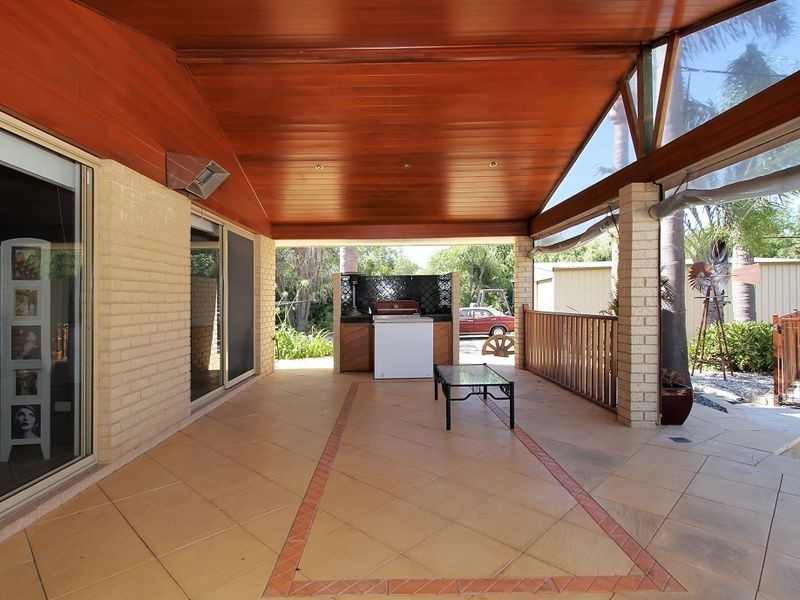 23 Livingstone Drive, Canning Vale WA 6155