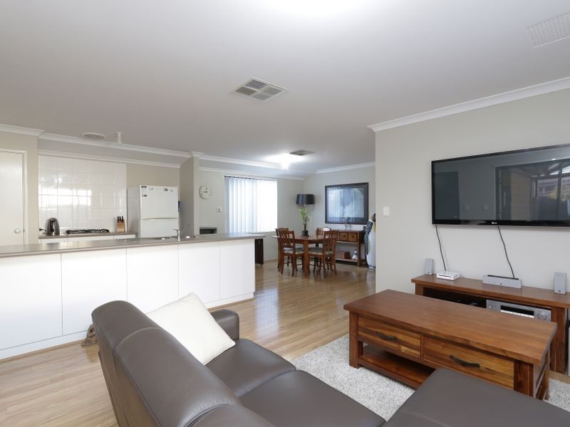 28 Figbird Way, Southern River WA 6110