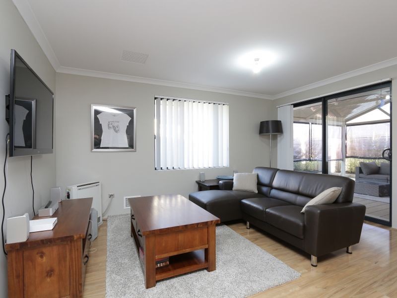 28 Figbird Way, Southern River WA 6110