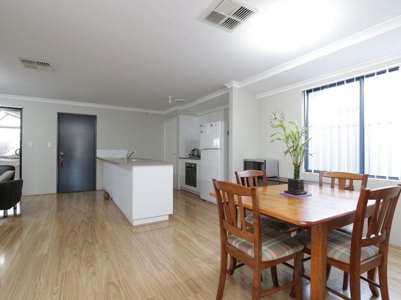 28 Figbird Way, Southern River WA 6110