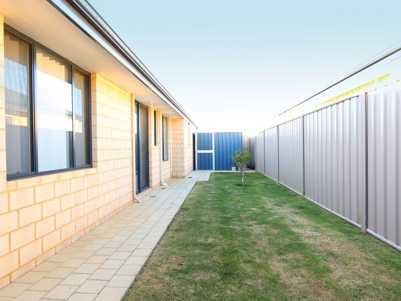 28 Figbird Way, Southern River WA 6110