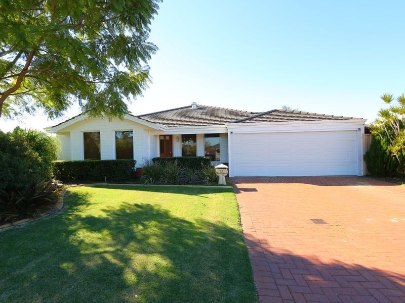 12 Alpina Bend, Canning Vale WA 6155