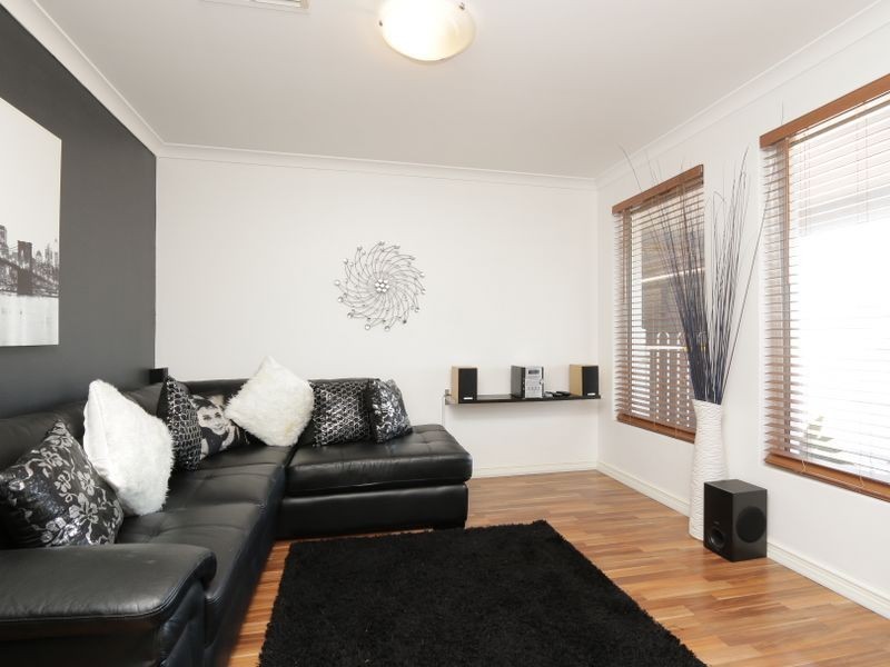 12 Alpina Bend, Canning Vale WA 6155