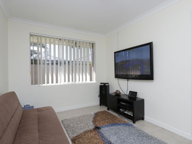 12 Alpina Bend, Canning Vale WA 6155