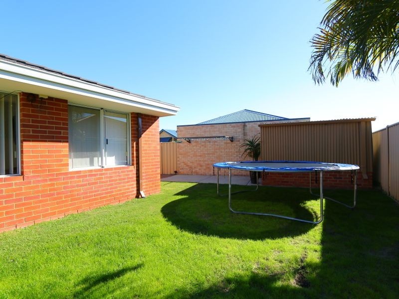 12 Alpina Bend, Canning Vale WA 6155