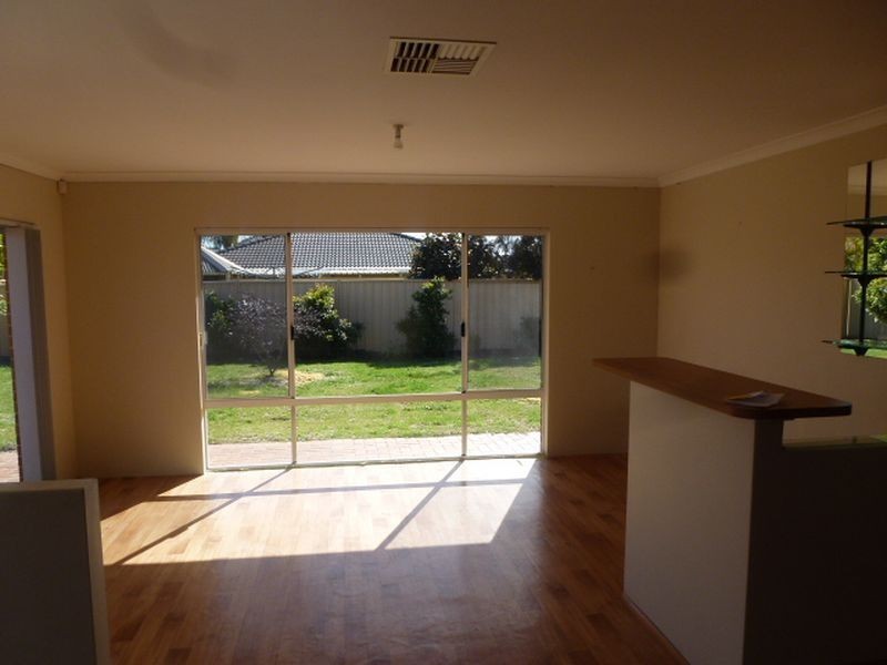 5 Excelsior Drive, Canning Vale WA 6155