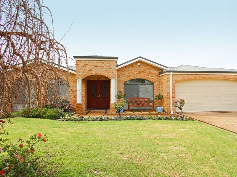 91 Lakey Street, Southern River WA 6110