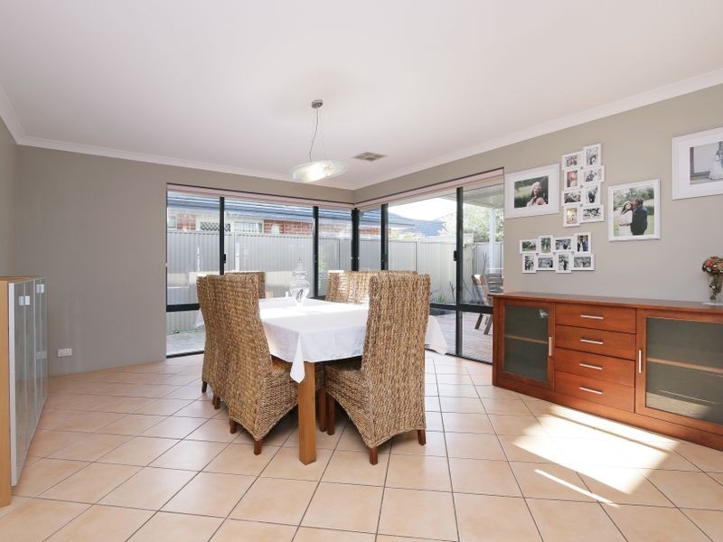 18 Glenorchy Road, Southern River WA 6110