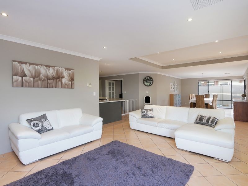 18 Glenorchy Road, Southern River WA 6110