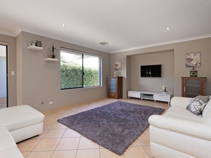 18 Glenorchy Road, Southern River WA 6110