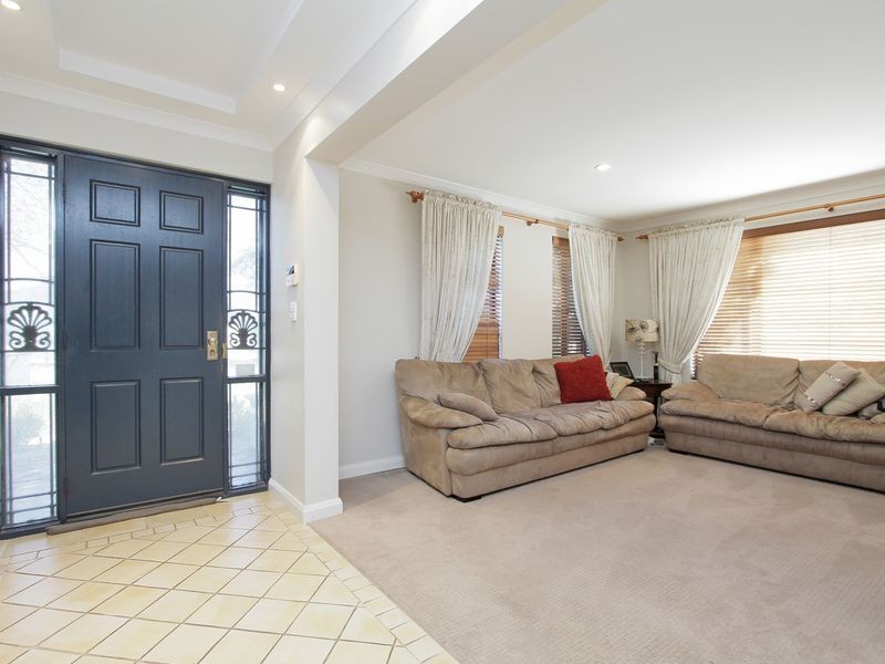 1 Roebuck Avenue, Canning Vale WA 6155