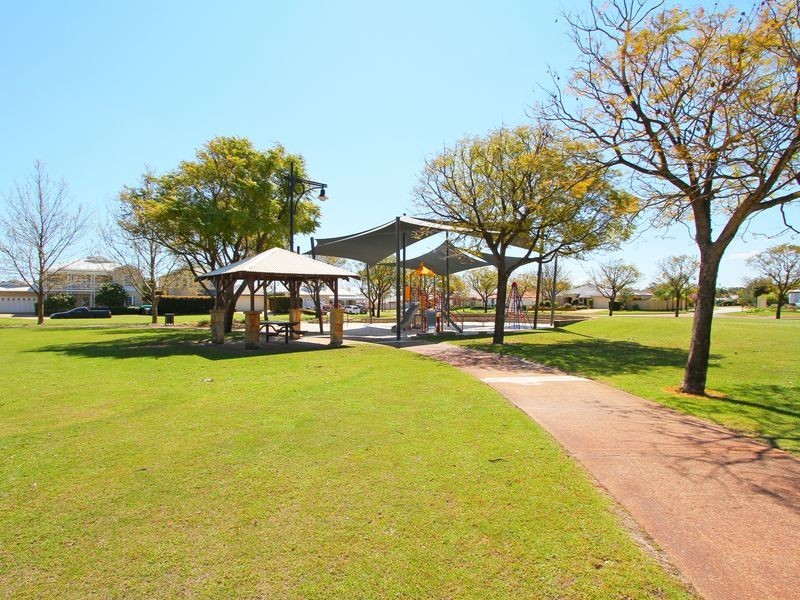 1 Roebuck Avenue, Canning Vale WA 6155