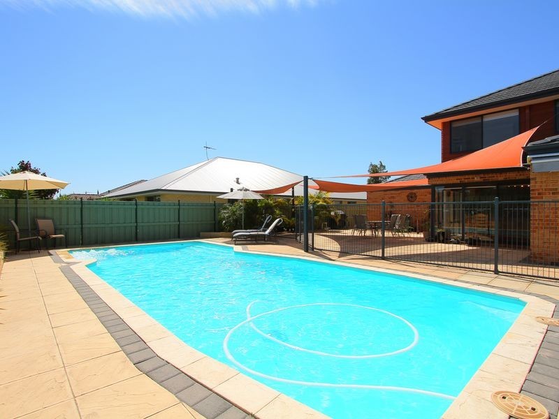 5 The Dell, Canning Vale WA 6155