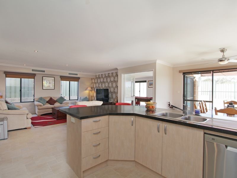 5 The Dell, Canning Vale WA 6155