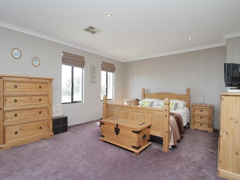 5 The Dell, Canning Vale WA 6155