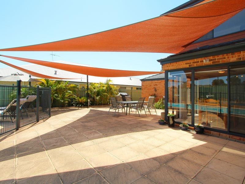 5 The Dell, Canning Vale WA 6155