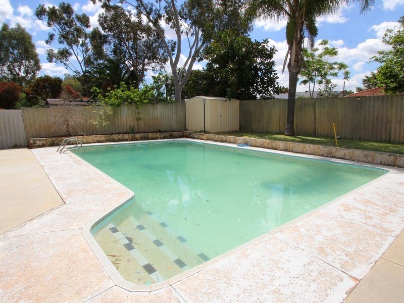 16 Culligan Road, Thornlie WA 6108