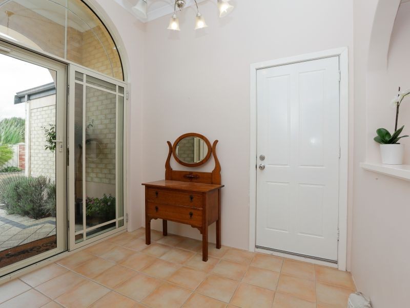 47 Waterperry Drive, Canning Vale WA 6155