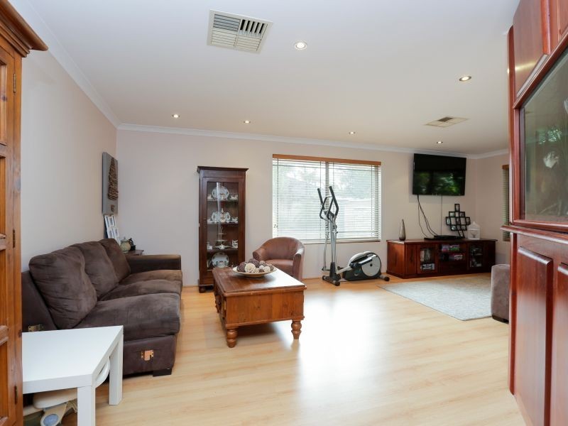 47 Waterperry Drive, Canning Vale WA 6155