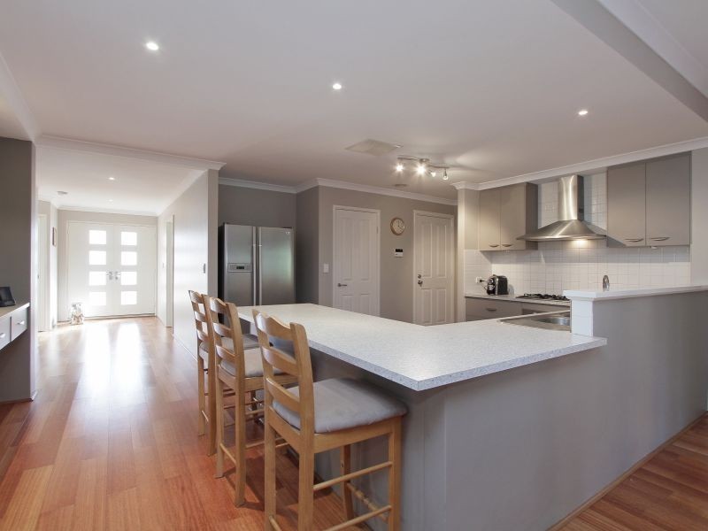 16 Glenorchy Road, Southern River WA 6110