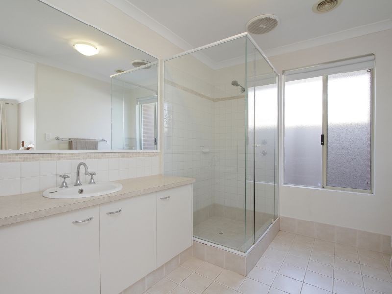 16 Glenorchy Road, Southern River WA 6110