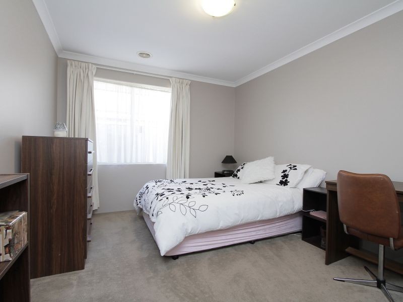 16 Glenorchy Road, Southern River WA 6110