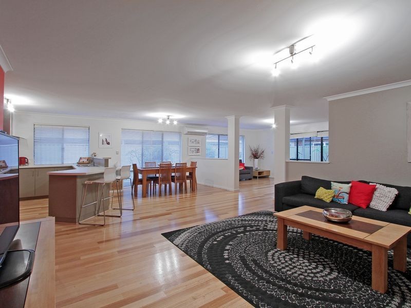 127 Birnam Road, Canning Vale WA 6155