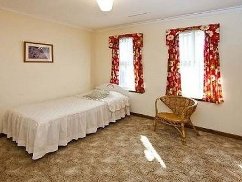 67 Berehaven Avenue, Thornlie WA 6108