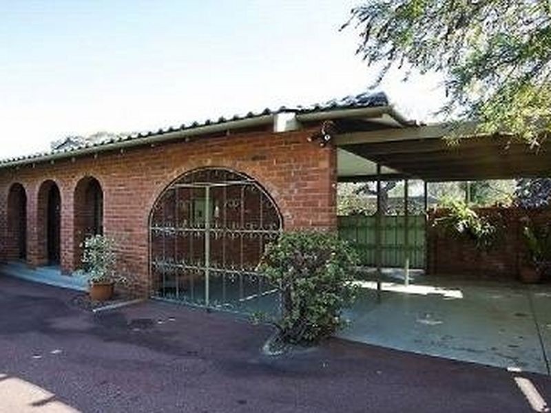 67 Berehaven Avenue, Thornlie WA 6108