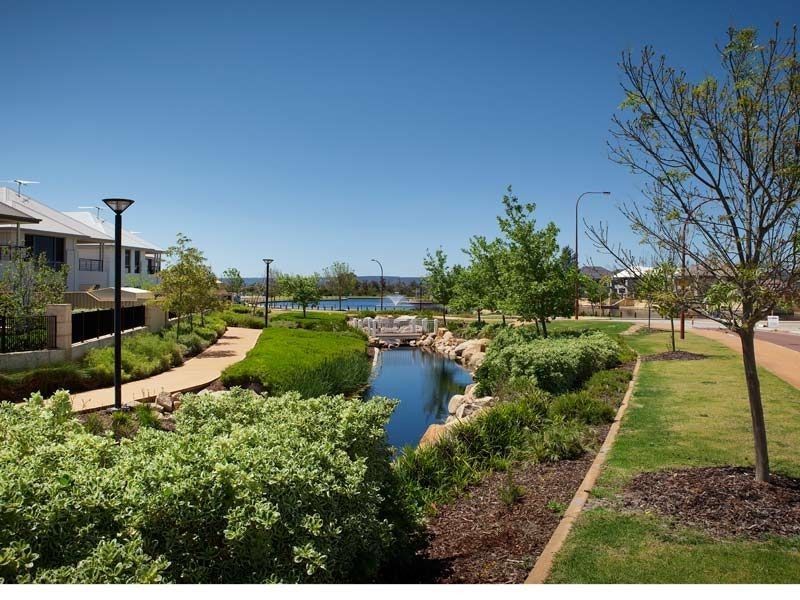 27 Linkwater Pass, Southern River WA 6110